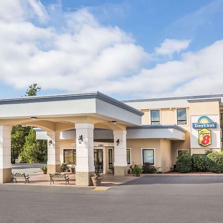 Super 8 By Wyndham Valdosta Mall Eksteriør billede