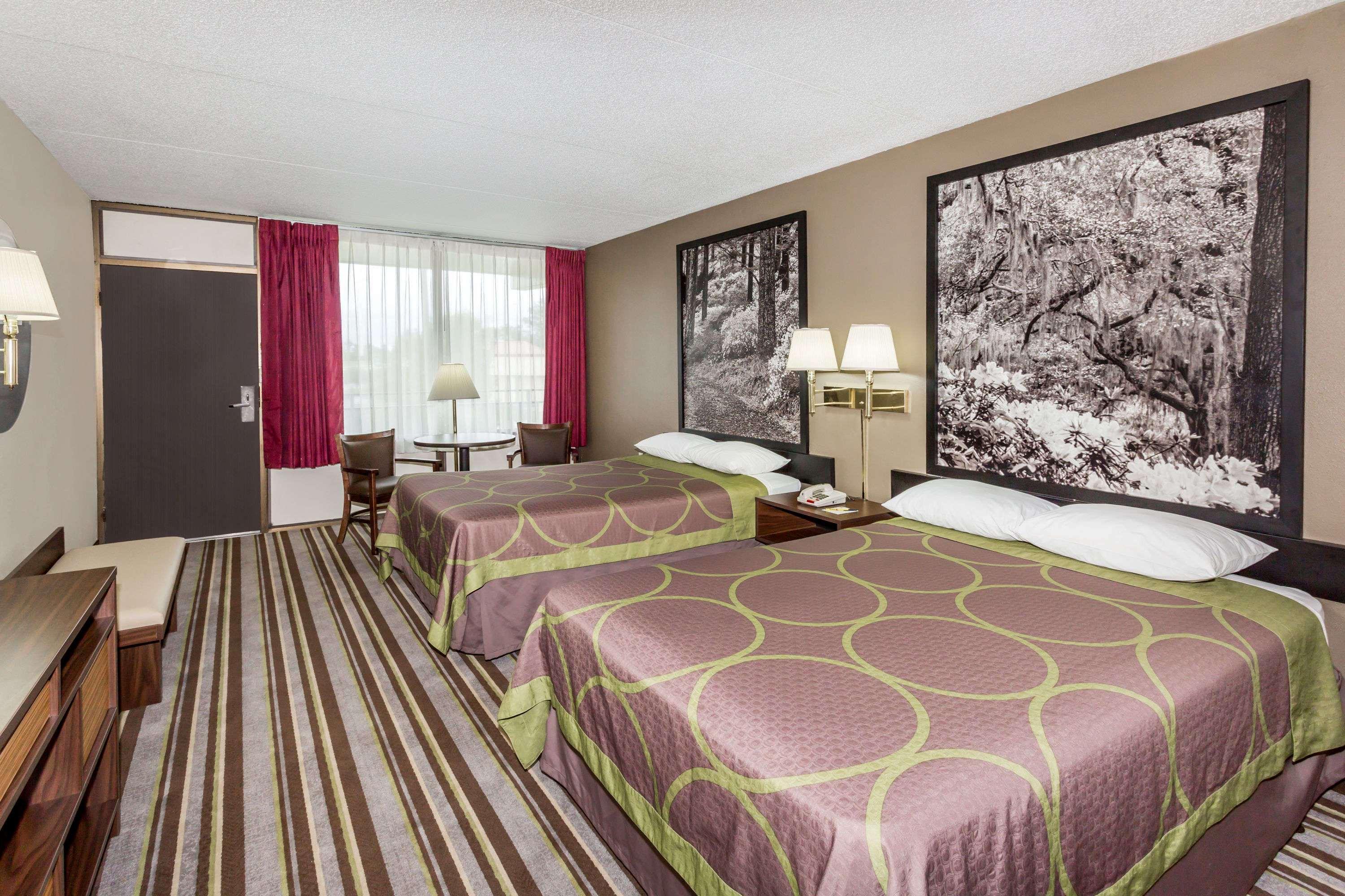 Super 8 By Wyndham Valdosta Mall Eksteriør billede